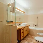 Caroline Apartment